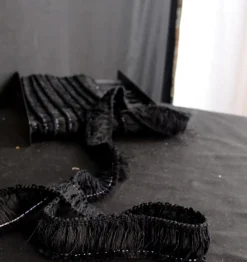 Classical Elements FM500 31 Black Brush Fringe